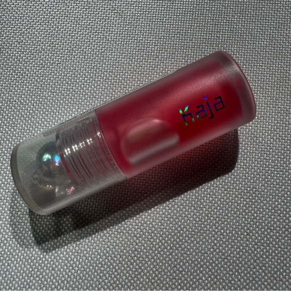 NWT Kaja Juicy Glass Lip Oil - Rose Hip Spritz - Picture 2 of 3